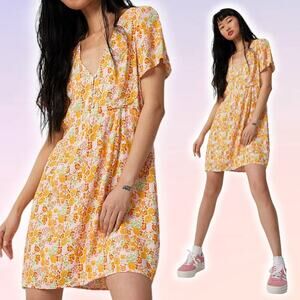 NWT TWIK Simons Floral Lightweight Half Buttoned Dress Sz XS